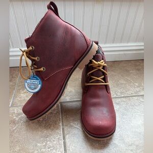 Columbia Men's Red Leather Waterproof Chukka Boots
